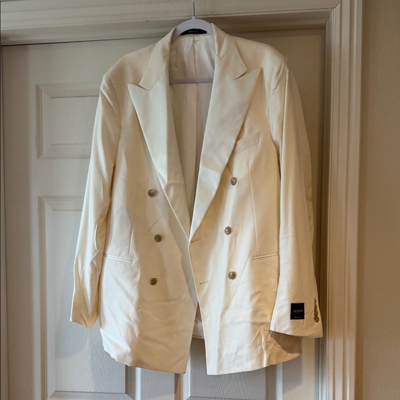 Todd Snyder Ivory Blazer with Button Accents Sz 44R.NWOT. Box31